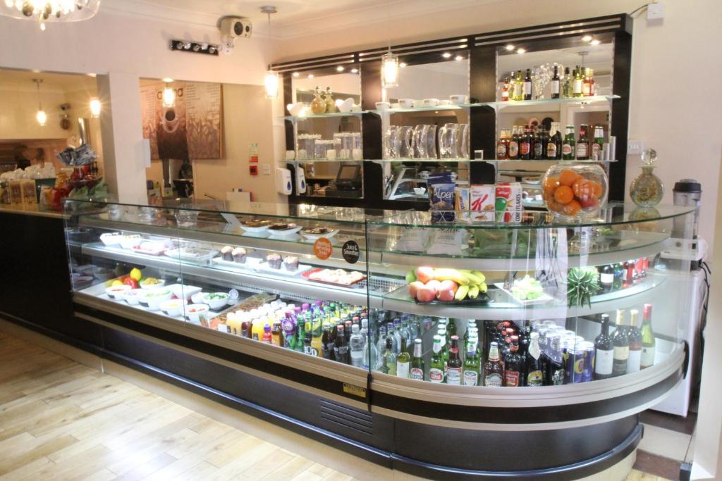 Thameside Hotel Рединг Екстериор снимка