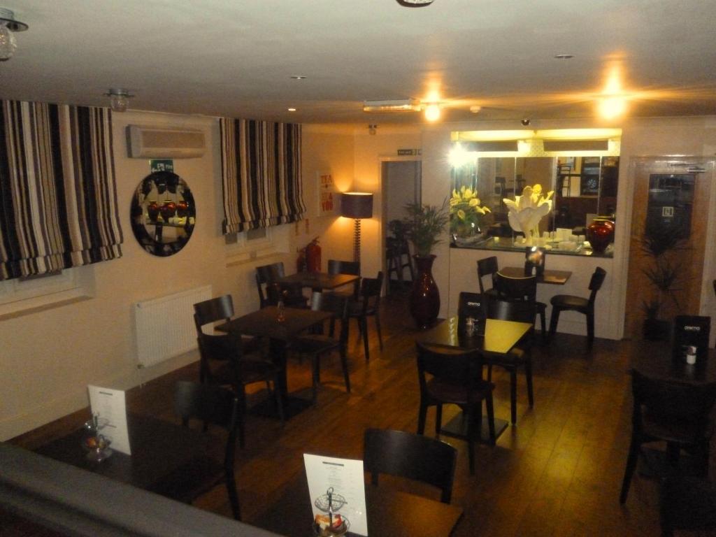 Thameside Hotel Рединг Екстериор снимка