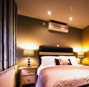 Thameside Hotel Рединг Екстериор снимка